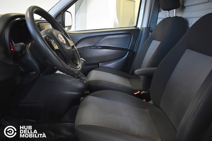 FIAT Doblò 1.4 T-Jet Natural Power PL-TN Cargo Maxi Lamierato SX